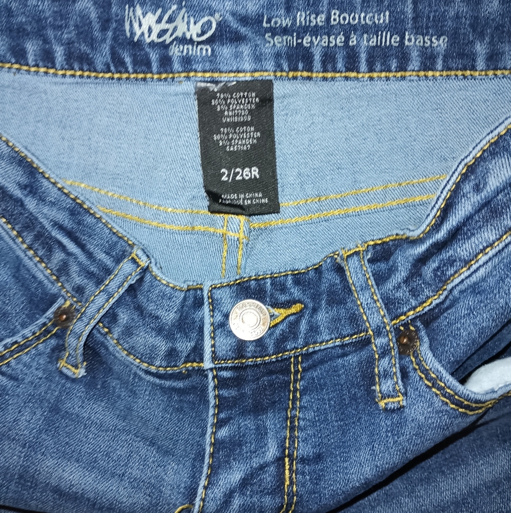 Mossimo - Picture 5 of 5